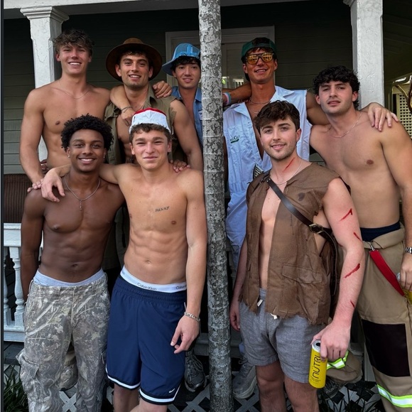 AUTHENTIC MAISON MARTIN MARGIELA HAS BEEN APPROVED BY POSHMARK POSH AUTHENTICATE - Picture 15 of 15